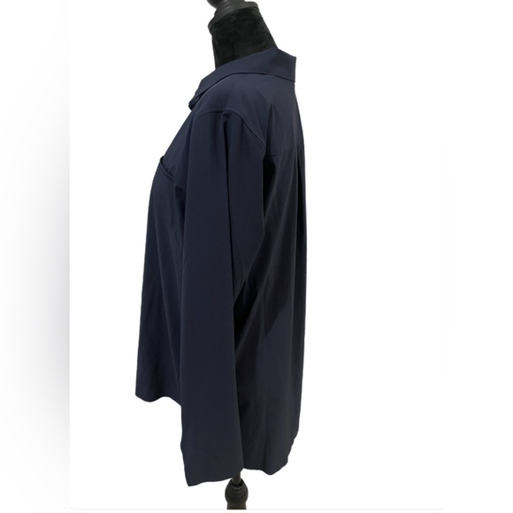 Athleta Women’s Deep Blue Urbanite Top- Large - Picture 2 of 6